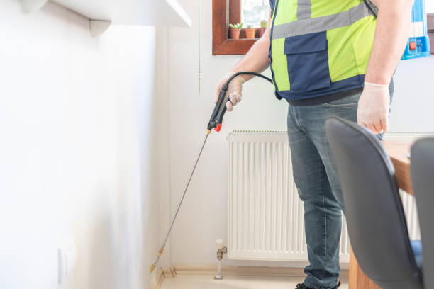 Best Emergency Pest Control  in Redgranite, WI